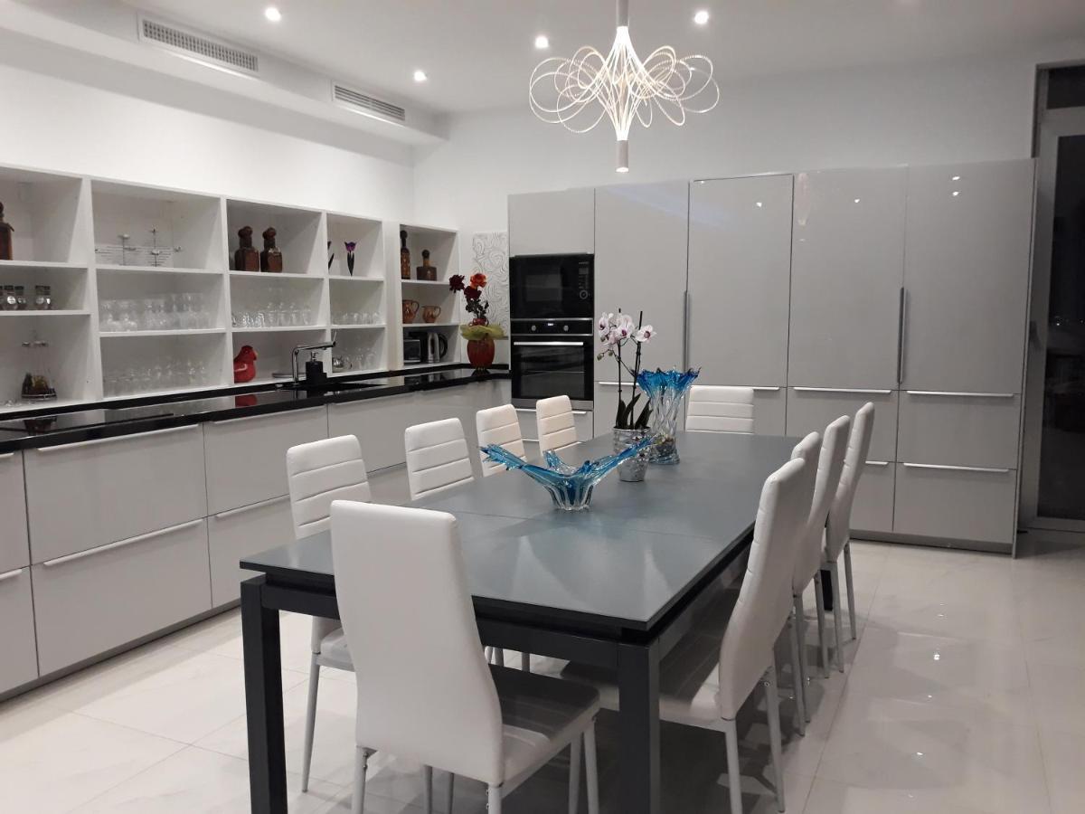 Villa Luxury Paradise سالوبرينيا المظهر الخارجي الصورة
